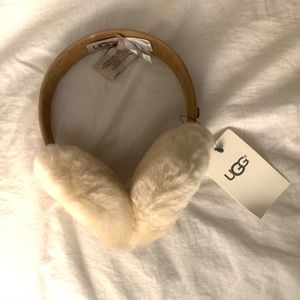 UGG sheepskin earmuffs BRANDNEW